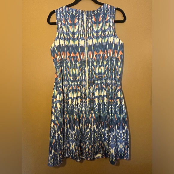 DB Sheath Lined Sleeveless Dress sz 16 - Picture 2 of 6